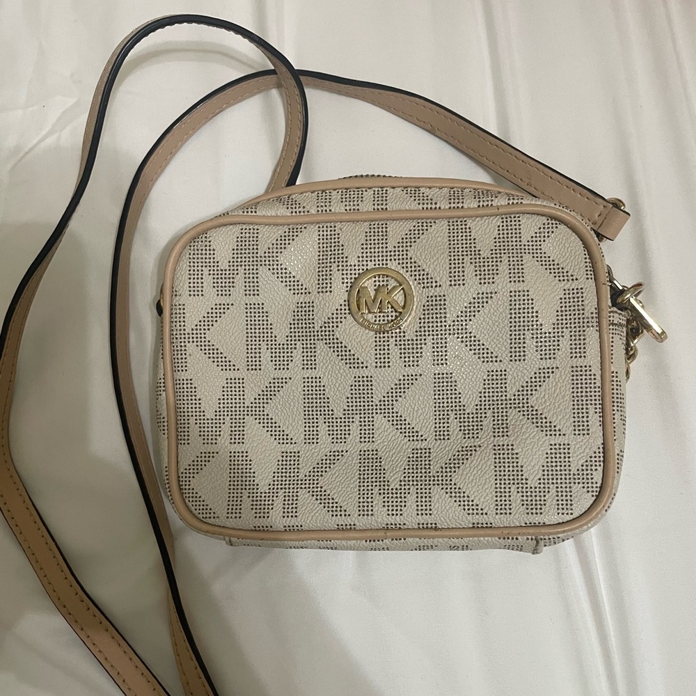Michael Kors cross body